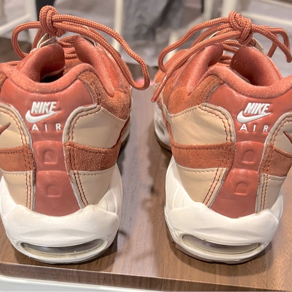 Nike Air Max 95 Dusty Peach Women's Size 9 - Picture 13 of 14